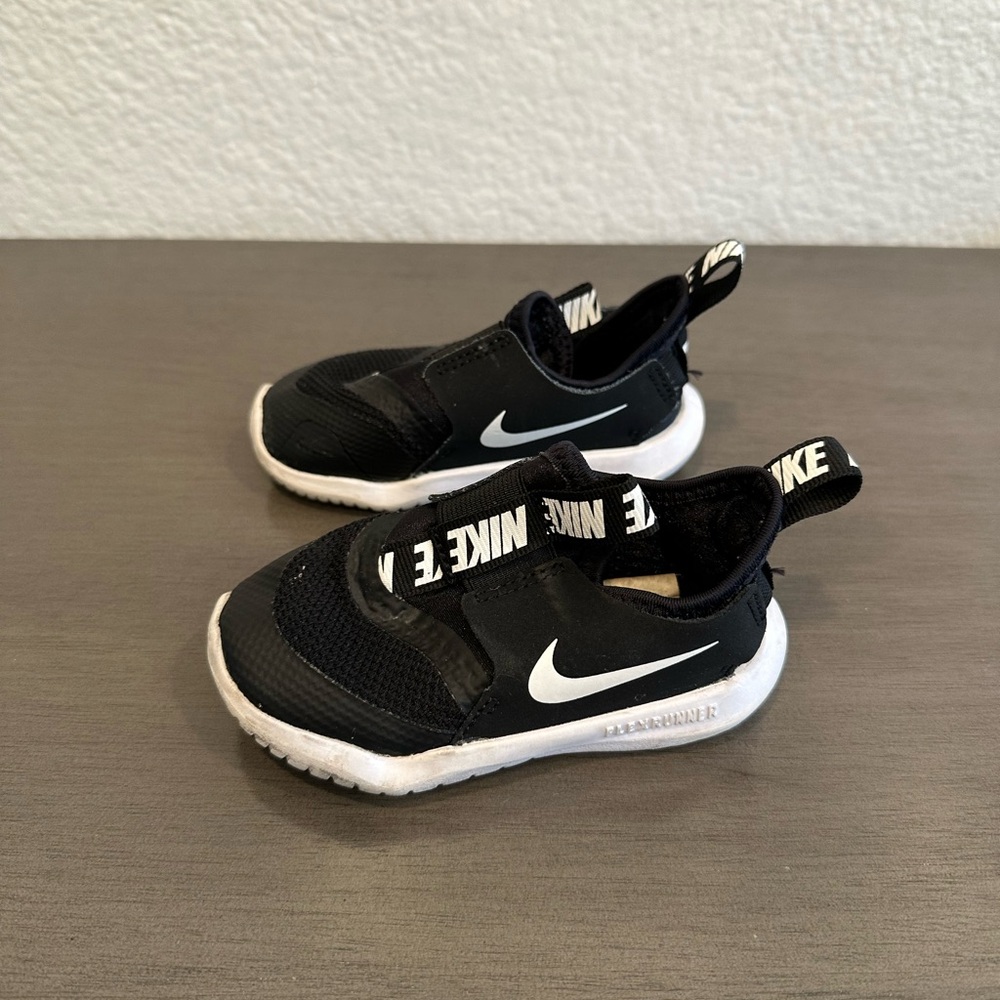 Toddler Nike flex runner
